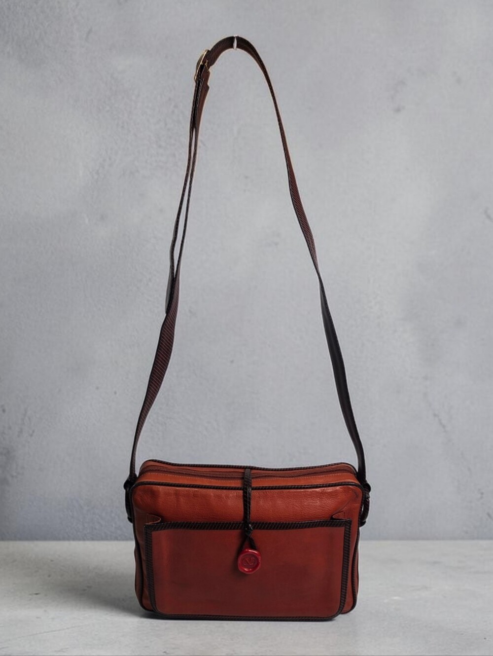 Vintage Valentino Garavani Les Sacs Red Leather Shoulder Crossbody Bag Italy